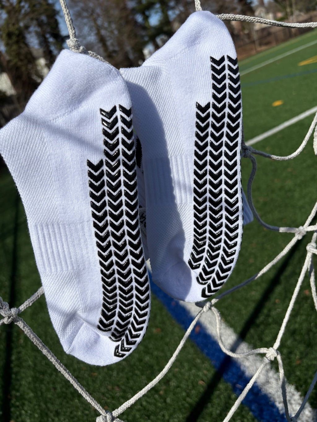 DMND Grip Socks